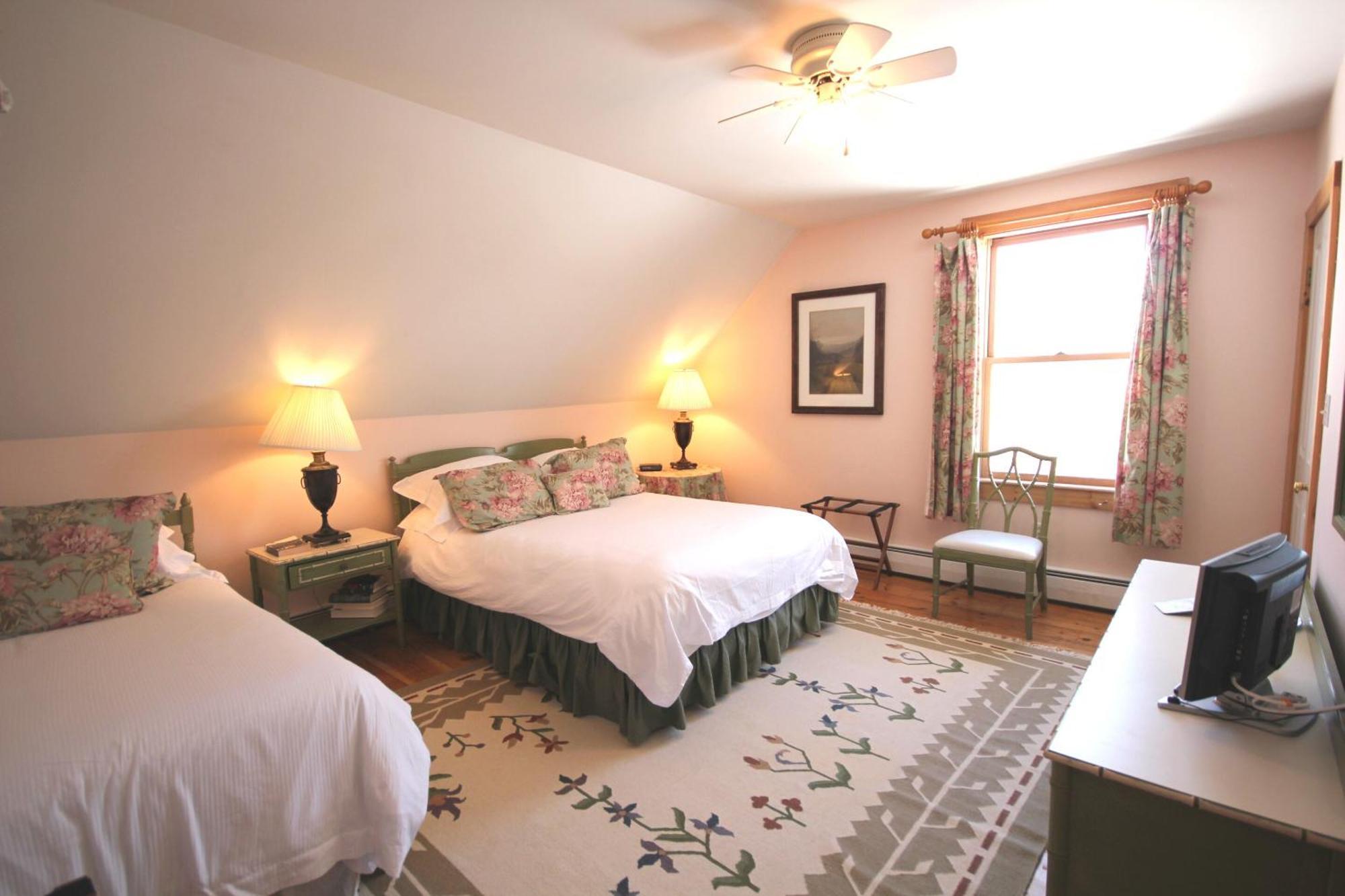 Highland Lake Inn Andover Rom bilde